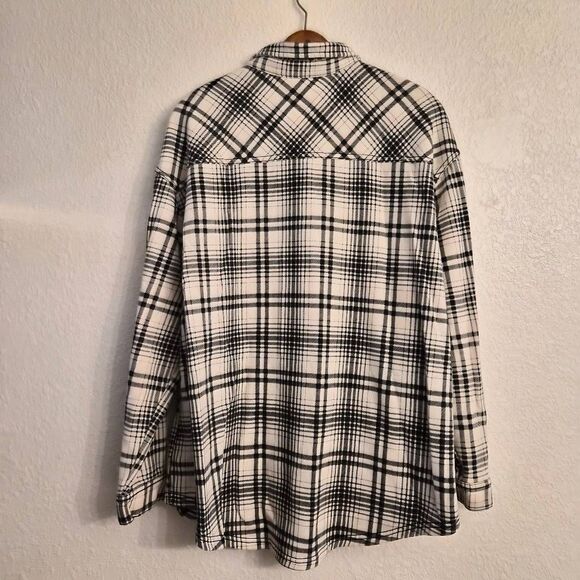Time Tru White & Black Super-Soft Flannel: Comfy Effortless Winter Essential - Picture 3 of 5